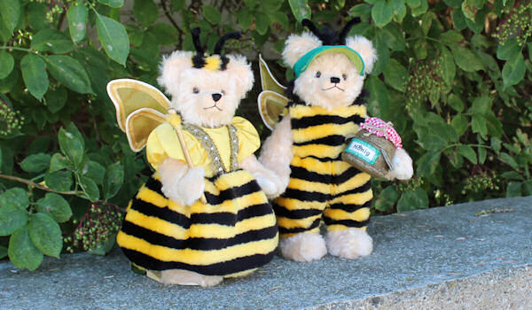 22345-8_22344-1-600 Queen Bee