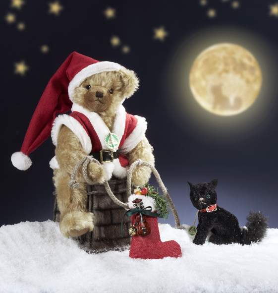 22387-8 Here Comes Santa Claus